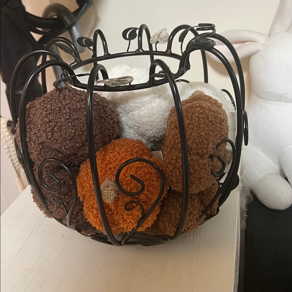 Iron pumpkin โผ๏ธ ๐ - Picture 1 of 5